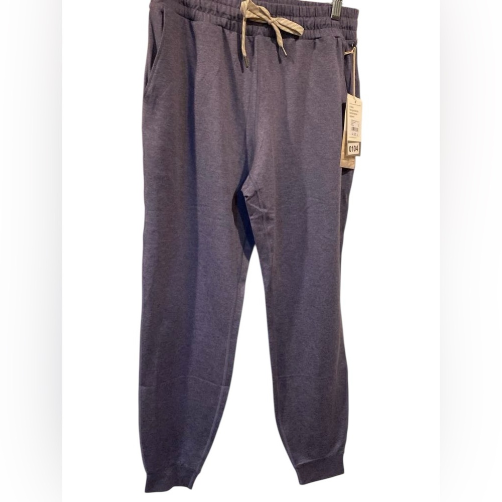 NWT Vuori performance joggers Size XS